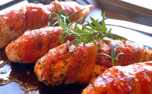 Piersi z kurczaka z boczkiem