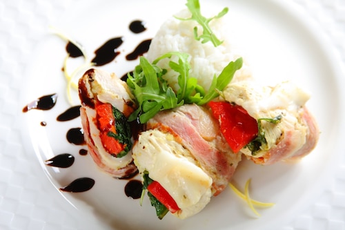 Przepis na Piersi z kurczaka z rukolą i kozim serem  Piersi z kurczaka z rukolą i kozim serem