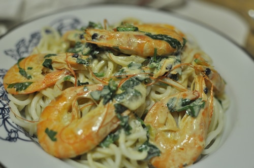 Pijane krewetki z szafranem