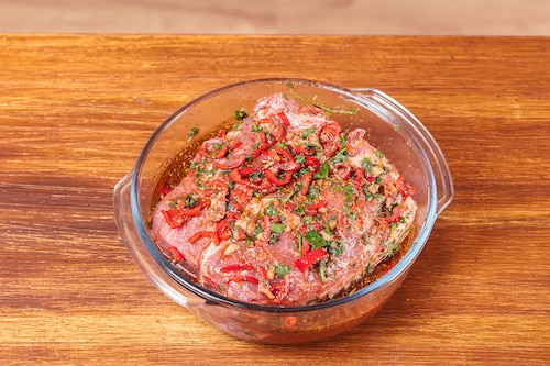 Pikantna marynata do karkówki