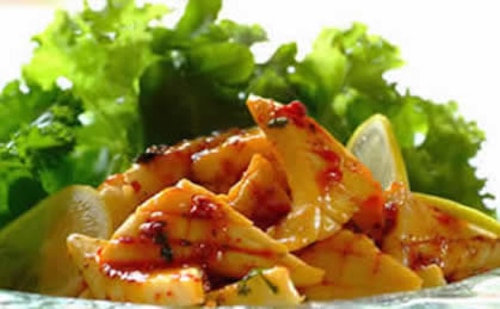 Przepis na Pikantne kalmary w sosie słodko kwaśnym Pikantne kalmary w sosie słodko kwaśnym