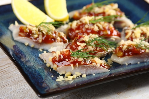 Przepis na Pikantne śledzie w ognistej zalewie Pikantne śledzie w ognistej zalewie