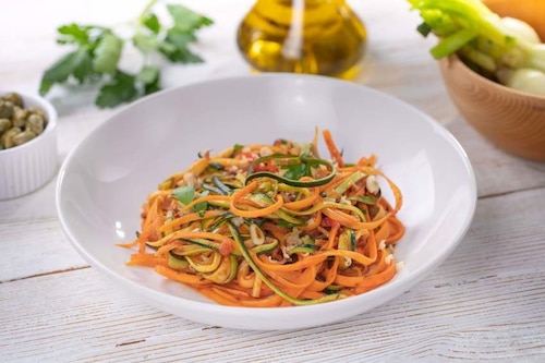 Spaghetti z cukinii i marchewki
