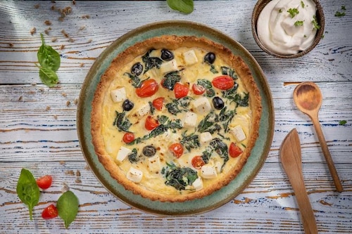 Tarta z fetą i pomidorami