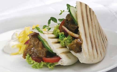 Przepis na Pita z jagnięciną i warzywami Pita z jagnięciną i warzywami