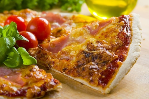 Przepis na Pizza Vezuvio  Pizza Vezuvio