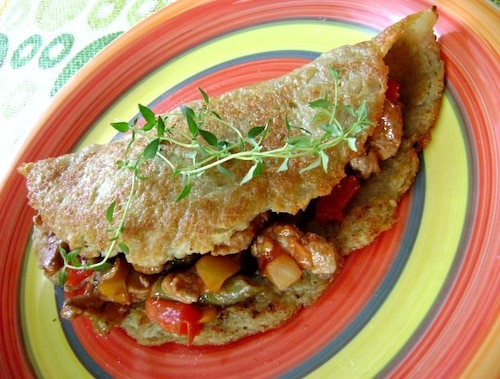 Placki ziemniaczane z warzywnym farszem 