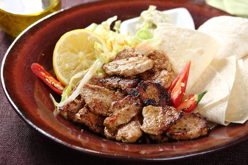 Przepis na Polędwiczki a la gyros Polędwiczki a la gyros