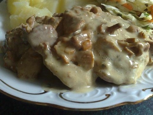 Przepis na Polędwiczki z sosem kurkowym Polędwiczki z sosem kurkowym