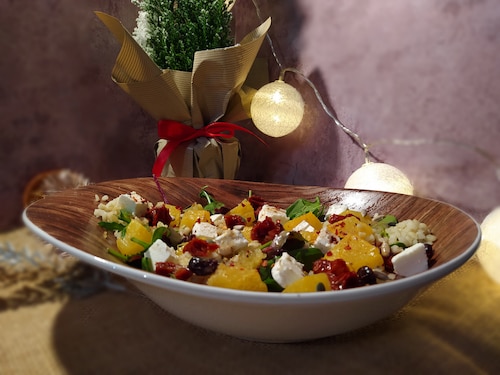 Kolorowa sałatka z dynią w sosie musztardowo miodowym 