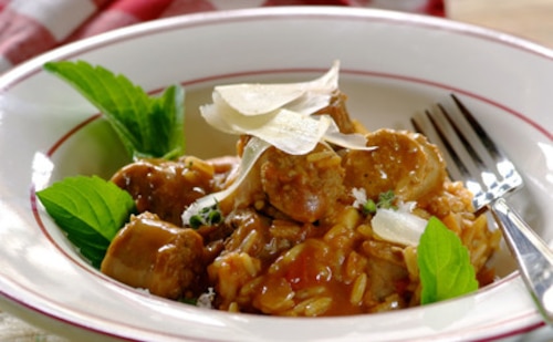 Risotto pomidorowe z kiełbaskami