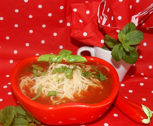 Przepis na Pomidorówka z włoskim smaczkiem Pomidorówka z włoskim smaczkiem