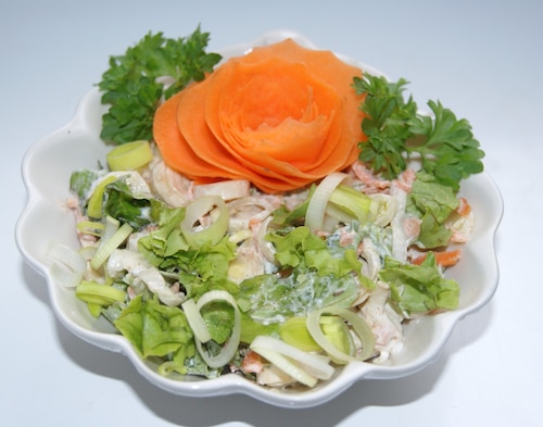 Przepis na Por z dodatkami i śmietaną Por z dodatkami i śmietaną