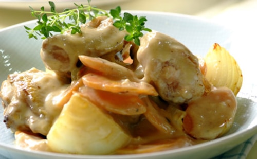 Potrawka z kurczaka w sosie pieczarkowym