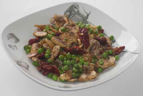 Potrawka z pieczarek i groszku