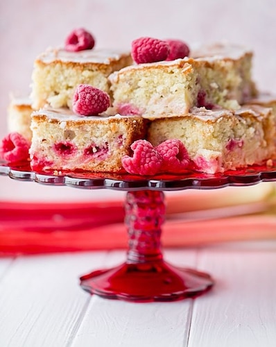 Przepis na Ciasto z rabarbarem i malinami Ciasto z rabarbarem i malinami