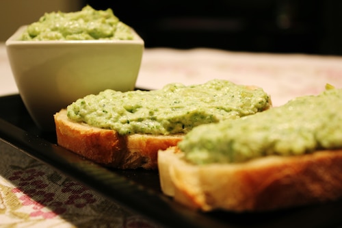 Przepis karnawałowy: Pasta z brokułów i fety