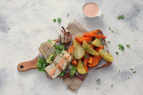 Pieczone warzywa z tofu wege