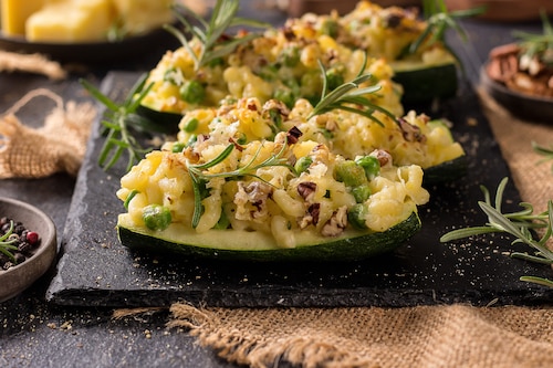 Cukinie zapiekane z Mac’n Cheese Bacon