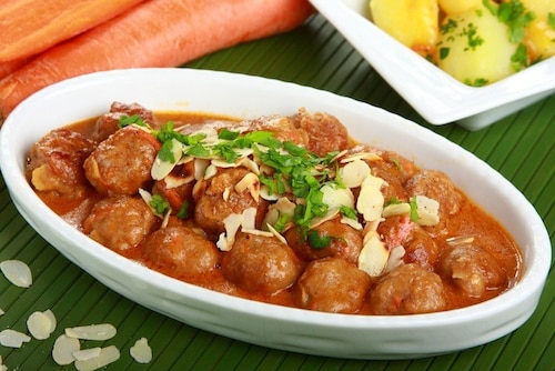 Przepis na Pulpeciki z marchewką i migdałami - VIDEO Pulpeciki z marchewką i migdałami - VIDEO