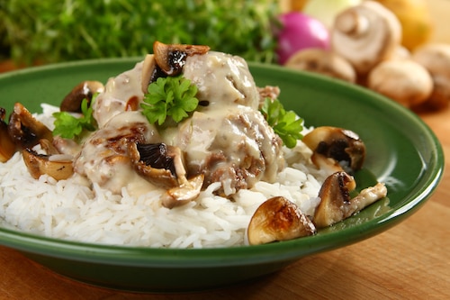 Pulpety z sosem pieczarkowym