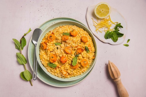 Risotto z pieczonymi pomarańczowymi pomidorami