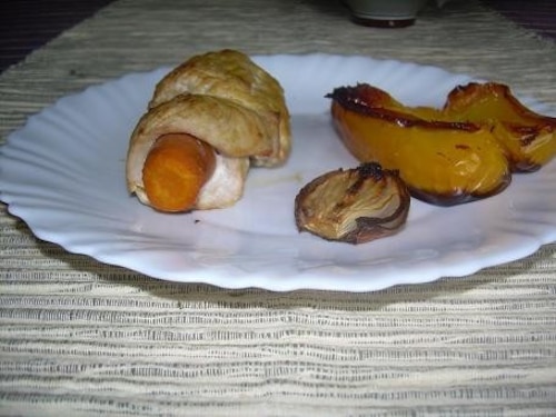 Roladki z indyka z młodą marchewką