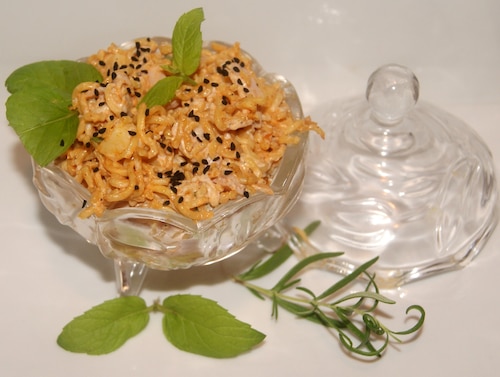 Przepis na Sałatka Amore pomidore z szynką i bazylią Sałatka Amore pomidore z szynką i bazylią