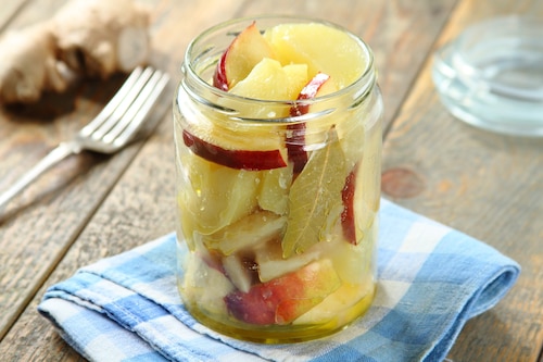 Sałatka do słoika z ziemniakami i selerem