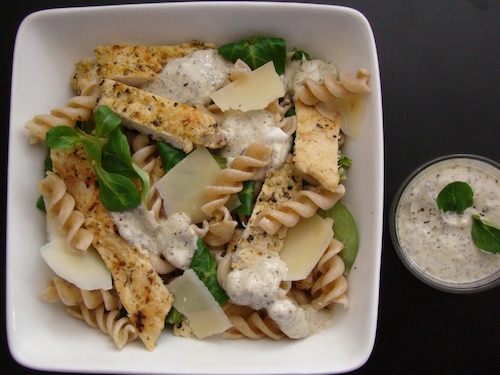 Sałatka kurczak w zaroślach