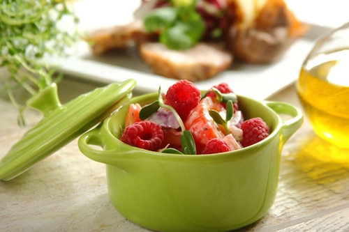 Sałatka pomidorowa z malinami do obiadu   