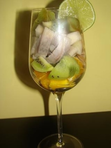 Przepis na Sałatka śledziowa w tropikach Sałatka śledziowa w tropikach