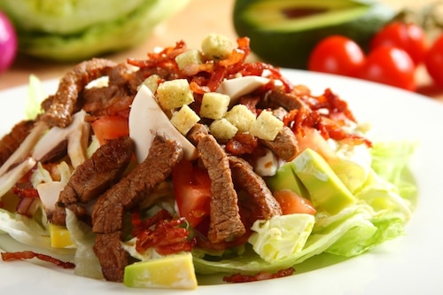 Przepis na Sałatka teksańska - VIDEO Sałatka teksańska - VIDEO