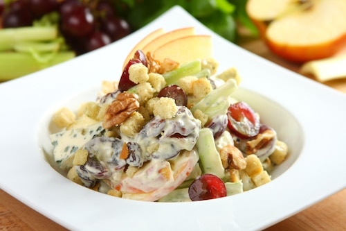 Przepis na Sałatka Waldorff - VIDEO Sałatka Waldorff - VIDEO