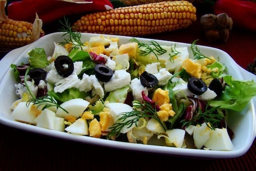 Sałatka wielkanocna z jajkiem 