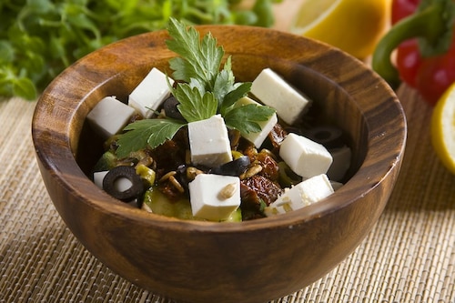 Przepis na Sałatka z cukinią i fetą Sałatka z cukinią i fetą