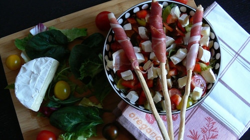 Przepis na Sałatka z grissini Sałatka z grissini
