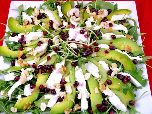 Sałatka z gruszką i granatem i ricottą