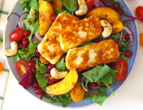 Przepis na Sałatka z halloumi i porzeczkami Sałatka z halloumi i porzeczkami