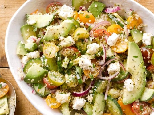 Sałatka z komosą ryżową i awokado