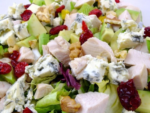 Przepis na Sałatka z kurczakiem i gorgonzolą Sałatka z kurczakiem i gorgonzolą