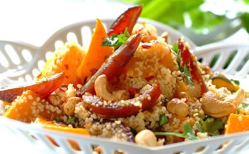 Przepis na Sałatka z kuskus z dynią i daktylami  Sałatka z kuskus z dynią i daktylami