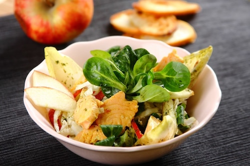 Przepis na Sałatka z łososiem Sałatka z łososiem