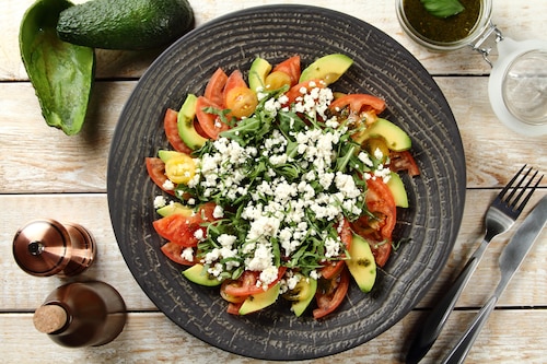 Przepis na Sałatka z pomidorów i awokado Sałatka z pomidorów i awokado