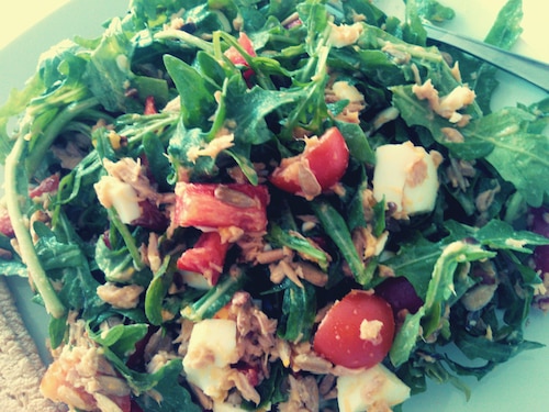 Sałatka z rukolą i tuńczykiem