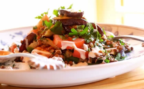 Sałatka z soczewicy z jogurtem