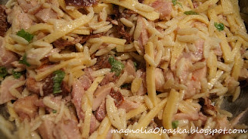 Sałatka z wędzonym kurczakiem