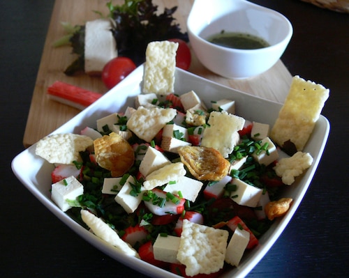 Sałatka z wędzonym tofu