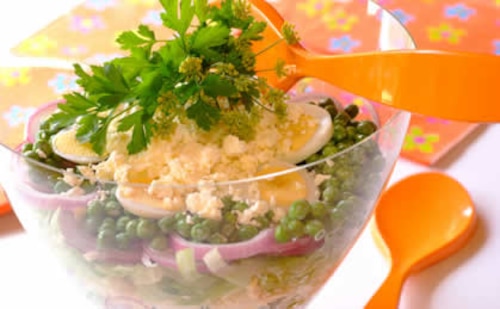 Przepis na Sałatka z zielonym groszkiem Sałatka z zielonym groszkiem