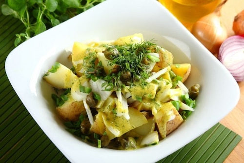 Sałatka ziemniaczana z kaparami i koperkiem - VIDEO